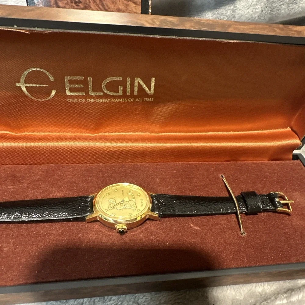 Vintage ELGIN Walt Disney Mickey 1980 Pro-Am Golf Womans Watch